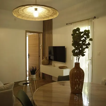 Apartment Le Patio D'elio, *
